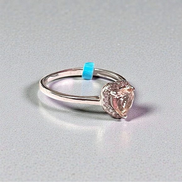 Beautiful Heart Shaped Pink Morganite CZ Sterling Silver Ring Size 7 - Picture 4 of 8